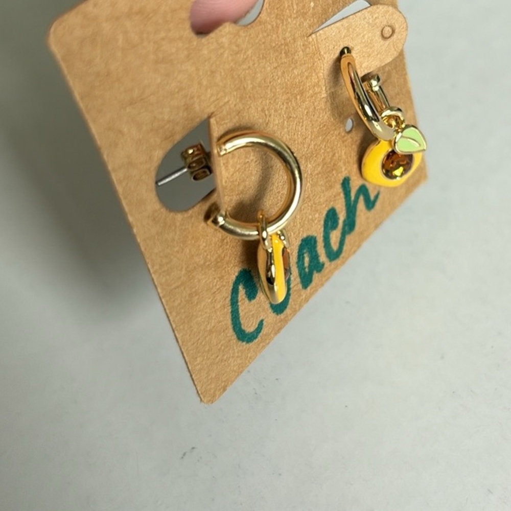 Lot of 2x EUC [Coach] Crystal Earrings, Lemon Charm Huggie & Signature Studs - Picture 11 of 12